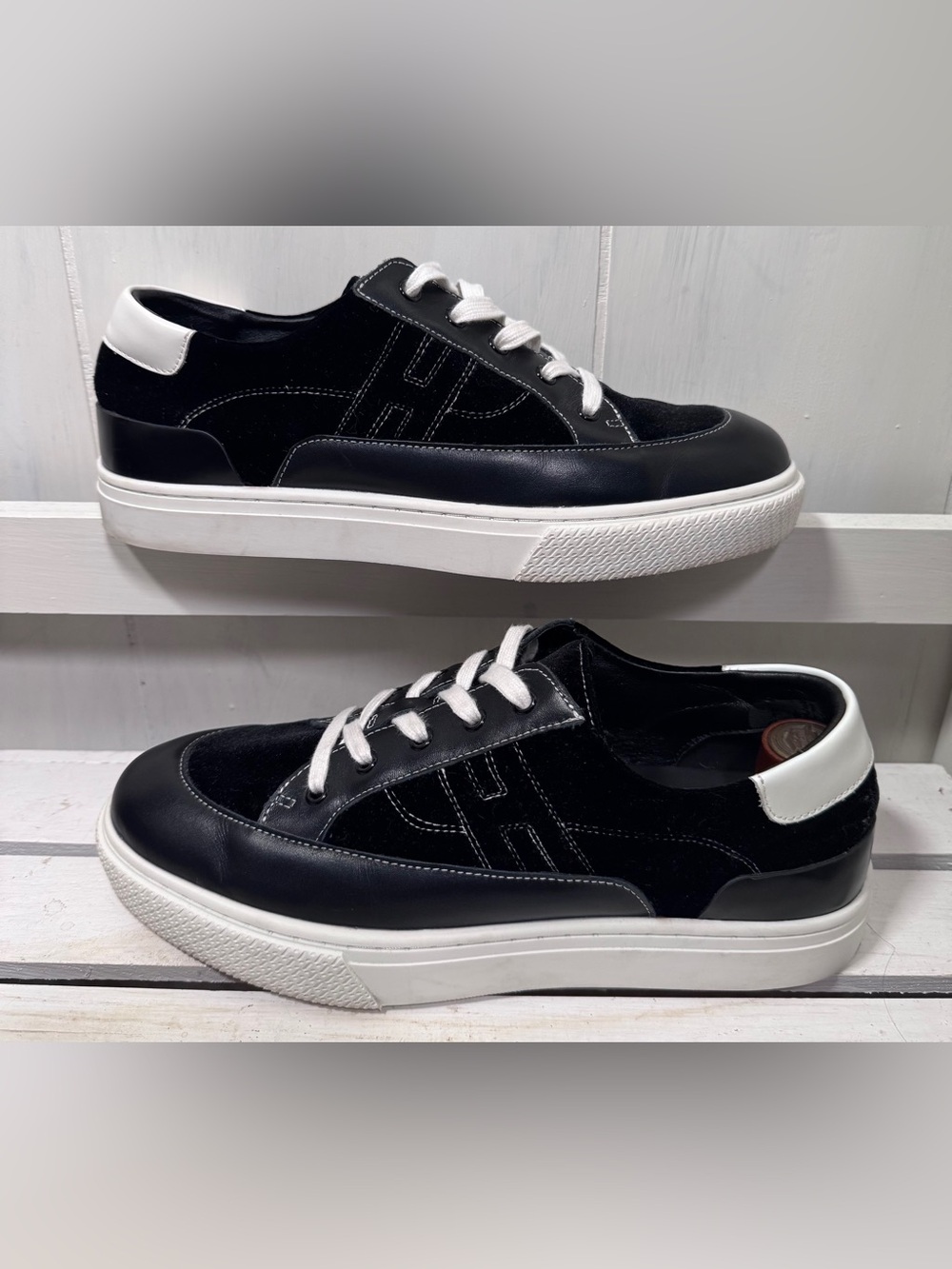 Hermès Deep Leather Suede Goatskin Sneakers 42, Excellent Pristine Condition